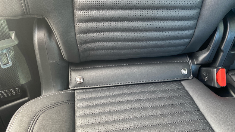 Land Rover Discovery 3.0 D350 Dynamic SE 5dr Auto Diesel Station Wagon